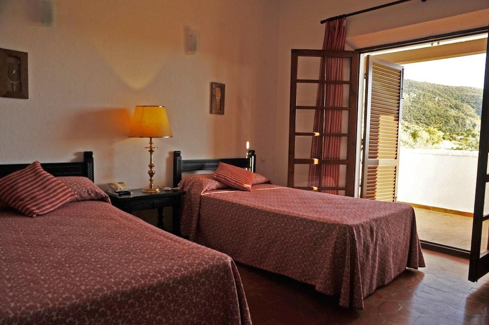 Hotel Tugasa Las Truchas El Bosque Εξωτερικό φωτογραφία